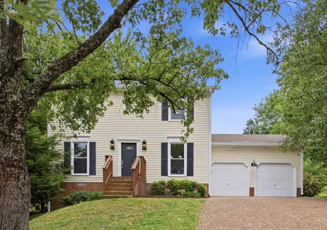 Photo 1 of Single family home for sale at 521 Fairhaven Ct, Nashville, TN 37211 | MLS# 3511205 | Listing updated on 2026-08-31