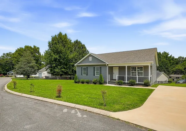 Photo 2 of Single family home for sale at 41 Chisam Ct, Mc Minnville, TN 37110 | MLS# 3500790 | Listing updated on 2026-10-05