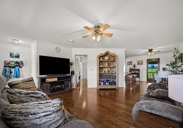 Photo 3 of Single family home for sale at 528 W Point Rd, Lawrenceburg, TN 38464 | MLS# 3336197 | Listing updated on 2026-08-08