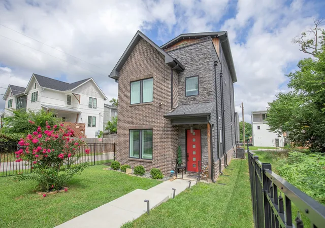 Photo 2 of Single family home for sale at 2706 Booker St, Nashville, TN 37208 | MLS# 3336296 | Listing updated on 2026-09-01