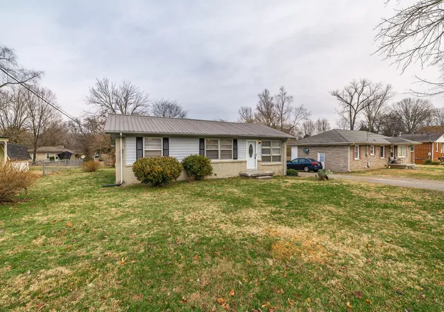 2nd image of 124 Bonita Ave, Gallatin, TN 37066 | MLS# 3336234