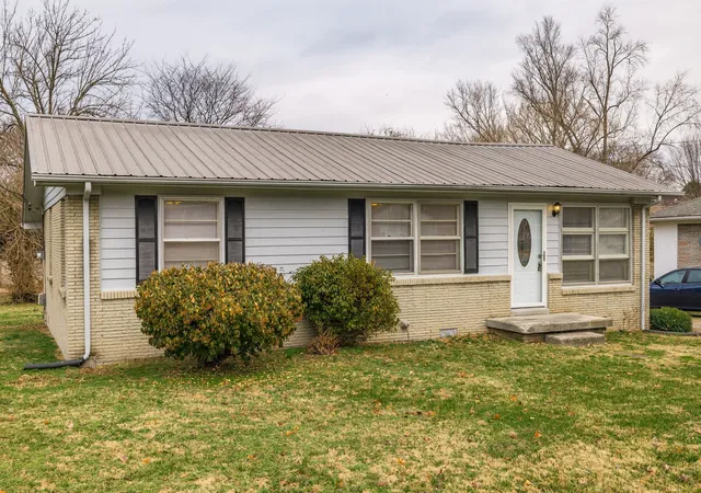 Photo 3 of Single family home for sale at 124 Bonita Ave, Gallatin, TN 37066 | MLS# 3336234 | Listing updated on 2026-08-06