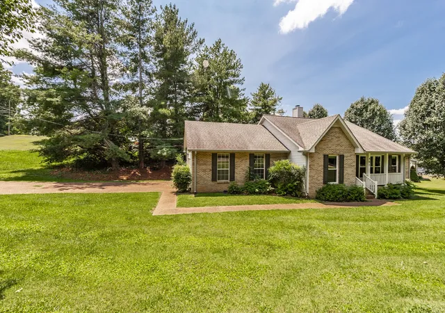3rd image of 461 Calista Rd, White House, TN 37188 | MLS# 3336326