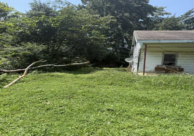 17th image of 1025 Old Bear Creek Rd, Vanleer, TN 37181 | MLS# 3500905