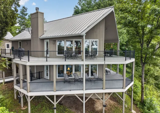 Photo 3 of Sale Pending at 214 Fish Hook Dr, Smithville, TN 37166 | MLS# 3336335 | Listing updated on 2026-08-25