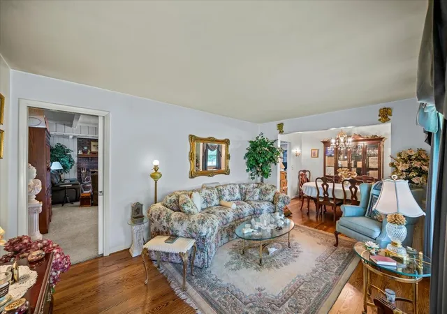 Photo 3 of Single family home for sale at 302 Utley Dr, Goodlettsville, TN 37072 | MLS# 3510463 | Listing updated on 2026-08-20