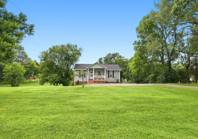 2nd image of 5944 S New Hope Rd, Hermitage, TN 37076 | MLS# 3336333