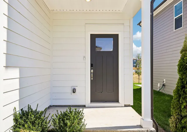 Photo 3 of Sale Pending at 2110 Craven Pl, Hermitage, TN 37076 | MLS# 3509899 | Listing updated on 2026-09-24