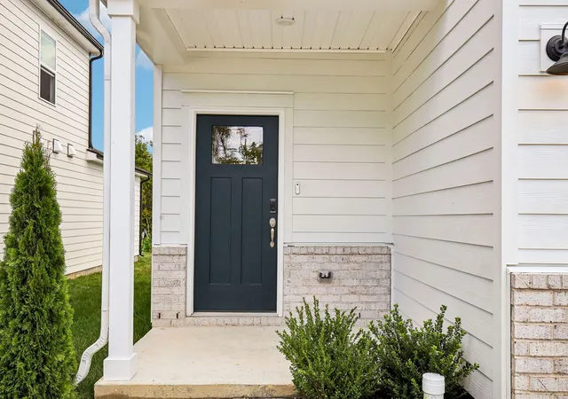 Photo 3 of Single family home for sale at 2122 Craven Pl, Hermitage, TN 37076 | MLS# 3509892 | Listing updated on 2026-10-08