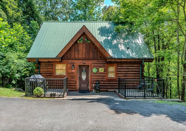 1st image of 2502 N School House Gap Road, Sevierville, TN 37876 | MLS# 3336375