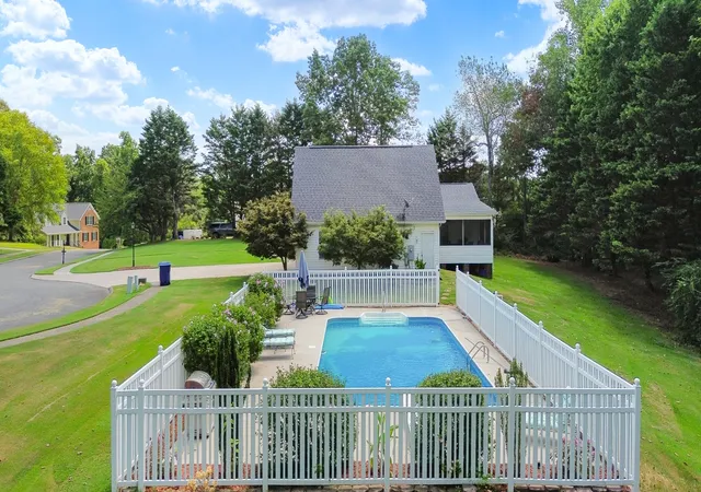 Photo 3 of Sale Pending at 379 Quail Run Trce Ne, Cleveland, TN 37312 | MLS# 3388348 | Listing updated on 2026-08-22