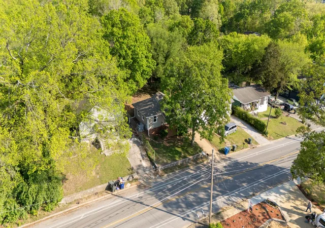 Photo 24 of Single family home for sale at 1130 N Chamberlain Ave, Chattanooga, TN 37406 | MLS# 3336379 | Listing updated on 2026-09-13
