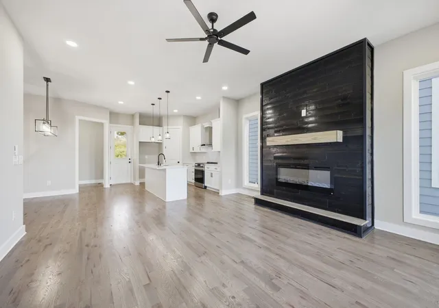 3rd image of 2109C W Summitt Ave, Nashville, TN 37218 | MLS# 3336406