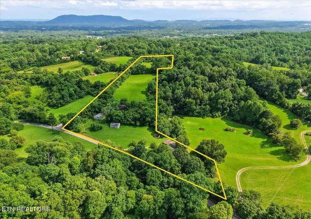 11th image of 579565 Harless Rd, Corryton, TN 37721 | MLS# 3336418