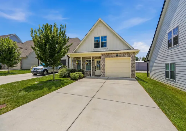 1st image of 204 Emmett Dr, White House, TN 37188 | MLS# 3386128