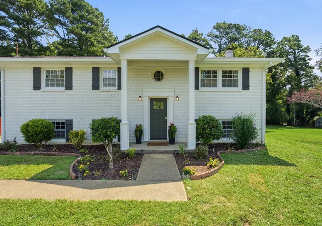 Photo 1 of Single family home for sale at 625 6th Avenue S, Lewisburg, TN 37091 | MLS# 3437626 | Listing updated on 2026-09-15