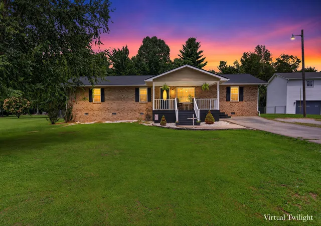 Photo 1 of Single family home for sale at 183 Justice St, Crossville, TN 38555 | MLS# 3499542 | Listing updated on 2026-08-10