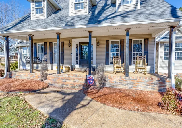 image of 831 Columbia Hwy, Hohenwald, TN 38462 | MLS# 3418441