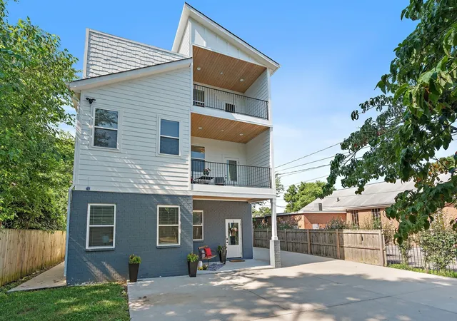 Photo 3 of Single family home for sale at 101 Lyle Ln, Nashville, TN 37210 | MLS# 3524713 | Listing updated on 2026-08-24