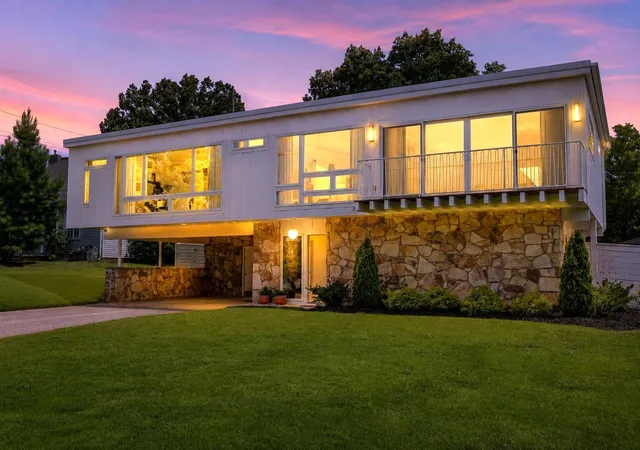 2nd image of 3107 Colyar Dr, Chattanooga, TN 37404 | MLS# 3484083