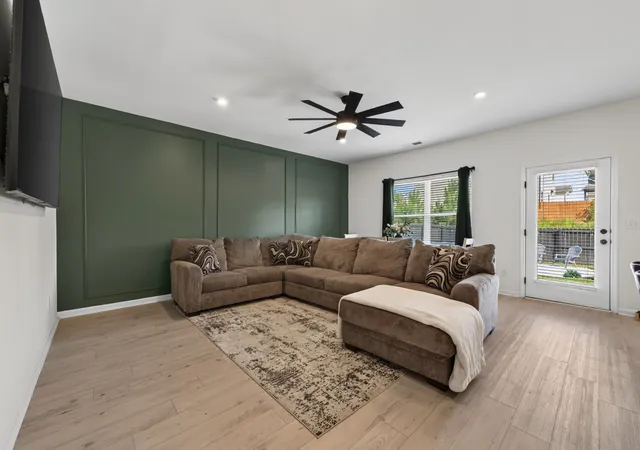 2nd image of 1003 Village Ct, Burns, TN 37029 | MLS# 3513867