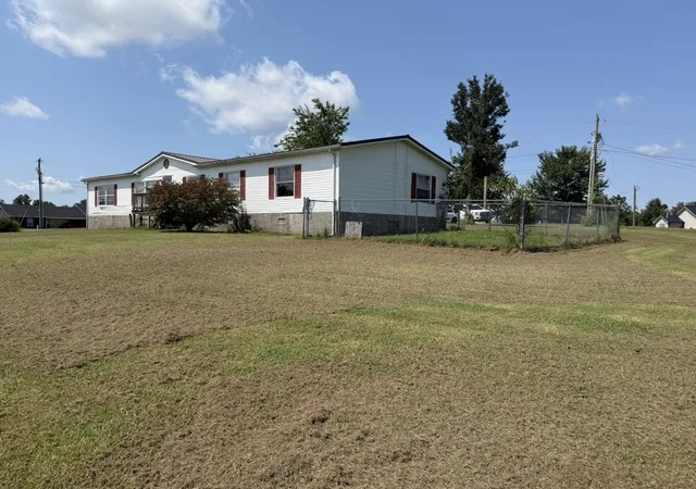 2nd image of 138 Chaislyn Ln, Hohenwald, TN 38462 | MLS# 3508178