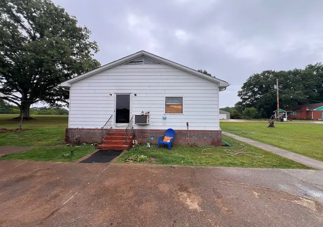 2nd image of 168 Pafford St, Big Sandy, TN 38221 | MLS# 3499545