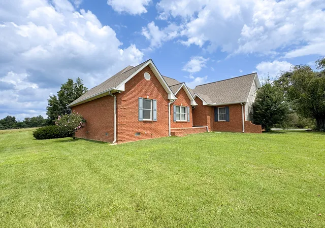 Photo 2 of Single family home for sale at 6606 Highway 52 W, Lafayette, TN 37083 | MLS# 3499627 | Listing updated on 2026-10-01