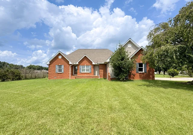 Photo 3 of Single family home for sale at 6606 Highway 52 W, Lafayette, TN 37083 | MLS# 3499627 | Listing updated on 2026-10-01