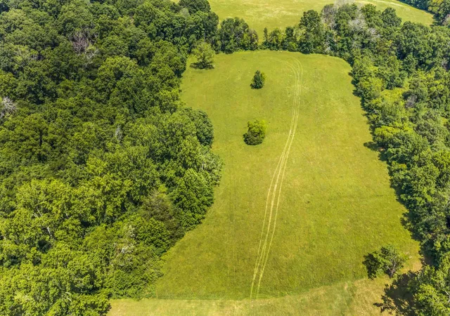 2nd image of 1204 Madison Creek Rd, Goodlettsville, TN 37072 | MLS# 3499540