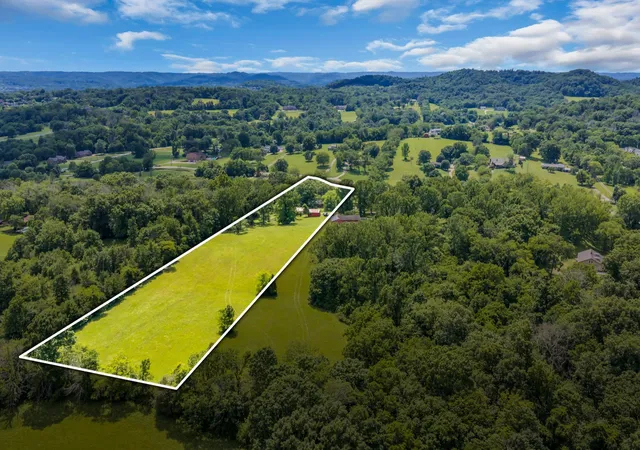 4th image of 1204 Madison Creek Rd, Goodlettsville, TN 37072 | MLS# 3499540