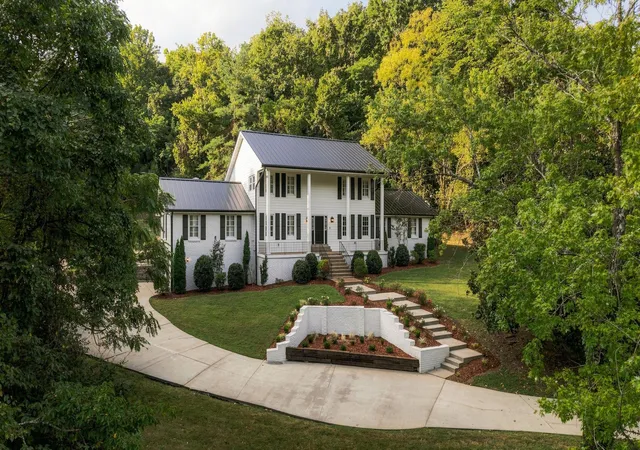 Photo 1 of Mansion for sale at 116 Century Oak Dr, Franklin, TN 37069 | MLS# 3541206 | Listing updated on 2026-09-08