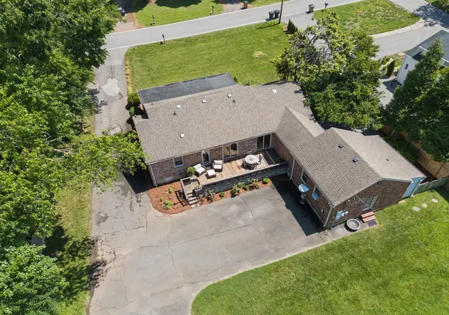 52nd image of 105 Brookfield Ave, Nashville, TN 37205 | MLS# 3500947