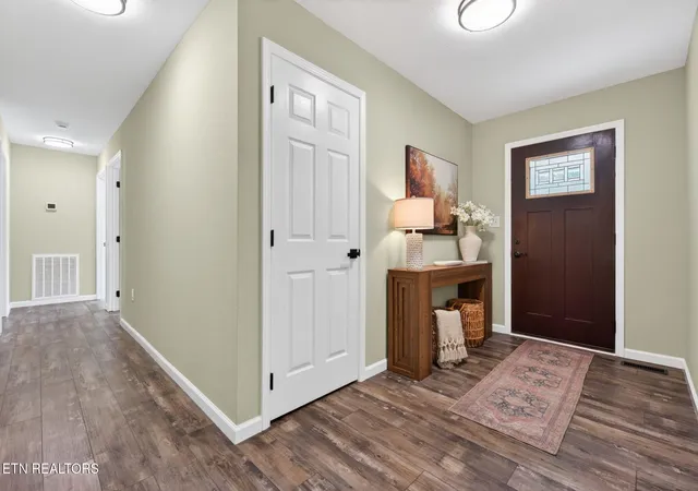 Photo 2 of Single family home for sale at 174 Grv Loop, Crossville, TN 38555 | MLS# 3499571 | Listing updated on 2026-08-07