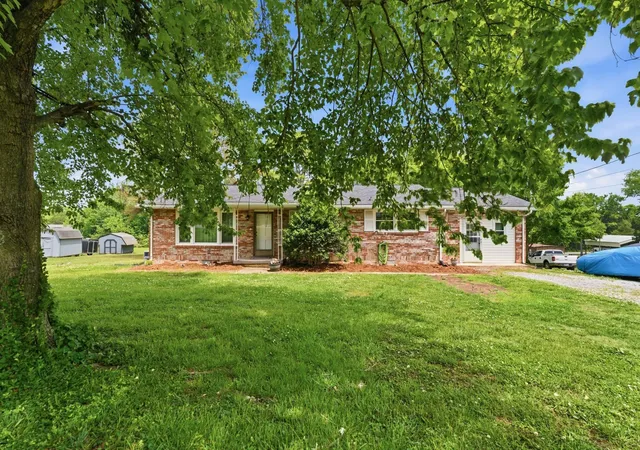 3rd image of 1313 Raby Ave, Shelbyville, TN 37160 | MLS# 3513382