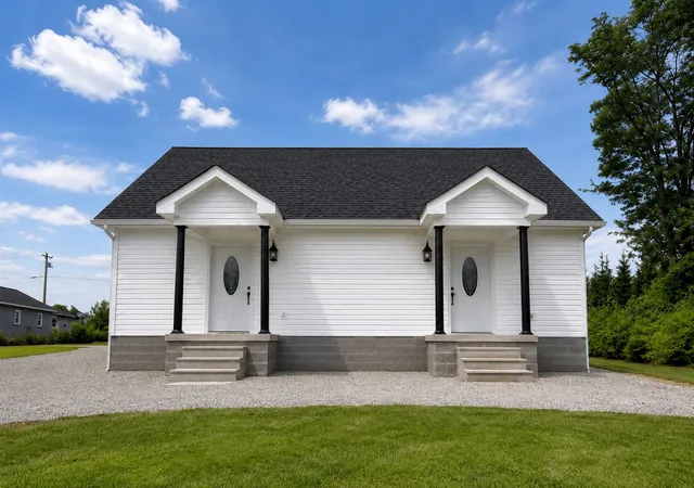 1st image of 1012 Hunt St, Winchester, TN 37398 | MLS# 3509952