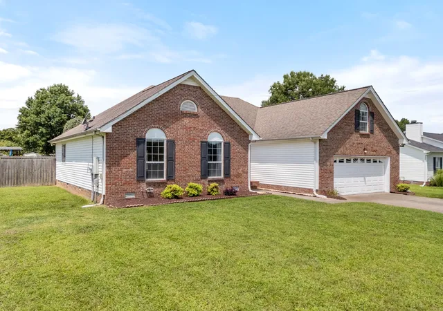 Photo 3 of Single family home for sale at 394 Buckingham Blvd, Gallatin, TN 37066 | MLS# 3499707 | Listing updated on 2026-08-16