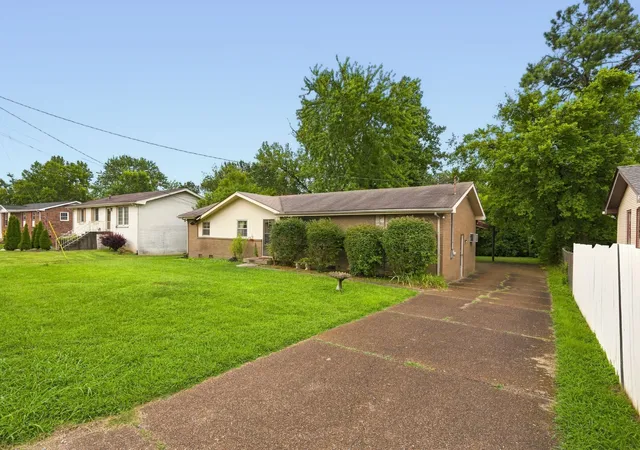 Photo 3 of Single family home for sale at 462 Rural Hl Rd, Nashville, TN 37217 | MLS# 3516392 | Listing updated on 2026-08-20