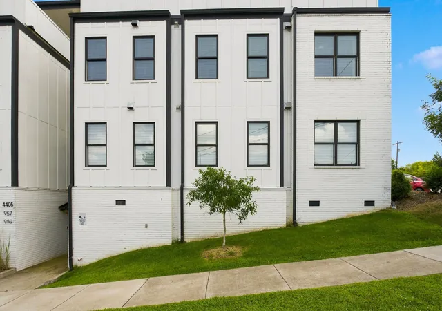 2nd image of 4405 Kentucky Ave, Nashville, TN 37209