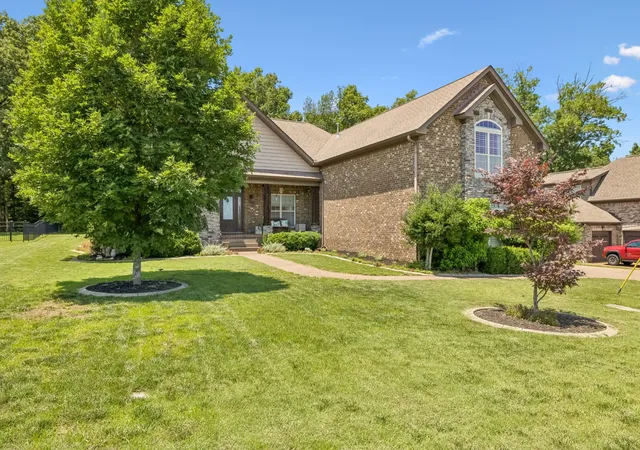 Photo 4 of Single family home for sale at 818 Tall Oak Trl, Mount Juliet, TN 37122 | MLS# 3499783 | Listing updated on 2026-10-01