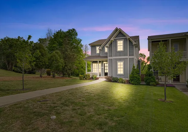 Photo 2 of Single family home for sale at 2617 Barclay Dr, Nashville, TN 37206 | MLS# 3511077 | Listing updated on 2026-09-15