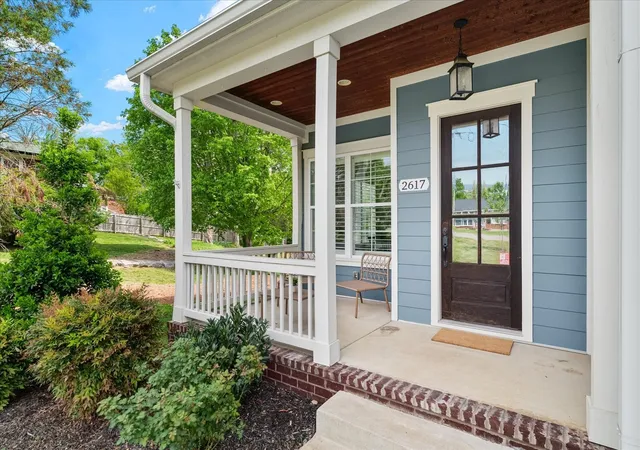 Photo 3 of Single family home for sale at 2617 Barclay Dr, Nashville, TN 37206 | MLS# 3511077 | Listing updated on 2026-10-05