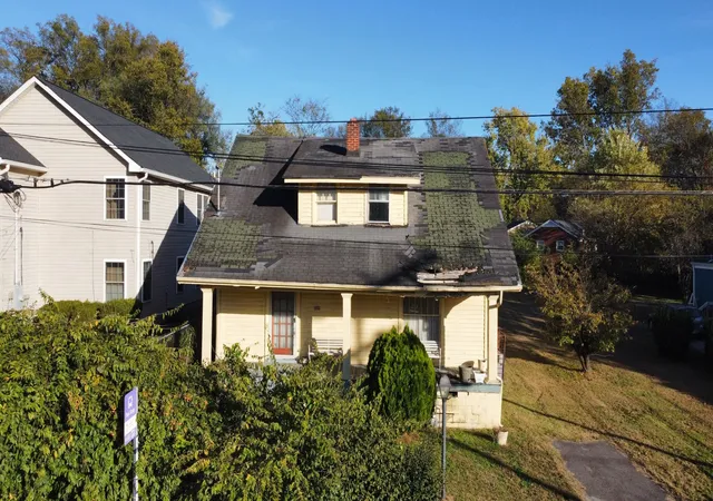 Photo 2 of Single family home for sale at 1818 26th Ave N, Nashville, TN 37208 | MLS# 3499729 | Listing updated on 2026-08-07