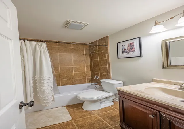 2nd image of 515 Basswood Ave, Nashville, TN 37209