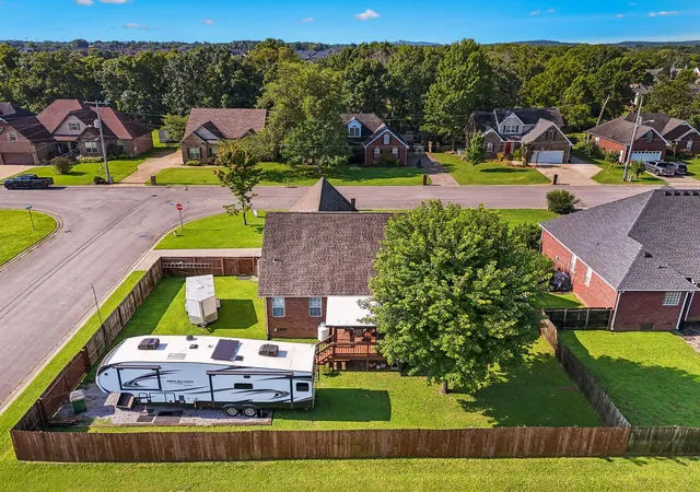 Photo 2 of Sale Pending at 4620 Catalina Ct, Murfreesboro, TN 37128 | MLS# 3500784 | Listing updated on 2026-09-06