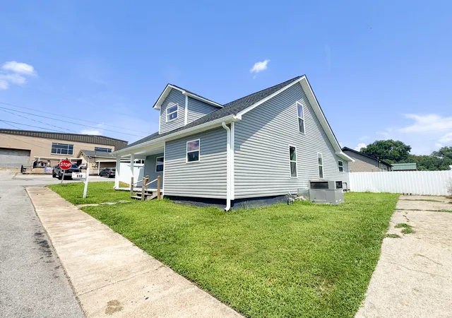 2nd image of 112 Cato St, Hartsville, TN 37074 | MLS# 3499860