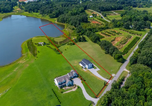 2nd image of 702 Starlight Rd, Mc Minnville, TN 37110 | MLS# 3511230