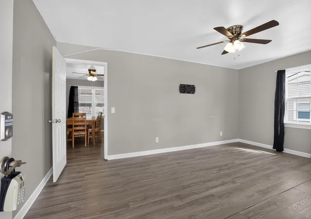 2nd image of 714 Alton Ave, Shelbyville, TN 37160 | MLS# 3500845