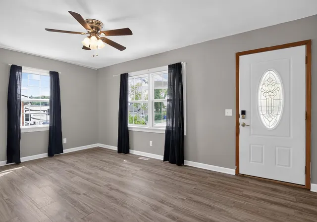 Photo 3 of Single family home for sale at 714 Alton Ave, Shelbyville, TN 37160 | MLS# 3500845 | Listing updated on 2026-09-23