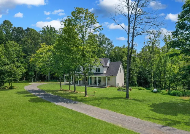 Photo 3 of Mansion for sale at 7810 Bill Moss Rd, White House, TN 37188 | MLS# 3500903 | Listing updated on 2026-08-25